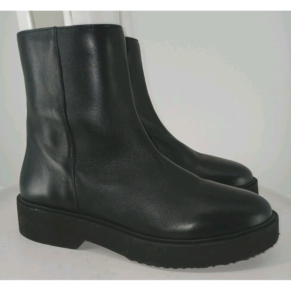 NEW Aquatalia Womens Black Leather Ankle Chelsea Lug Sole Boots Size 11. C116